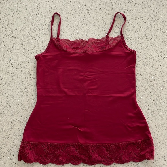 White House Black Market red tank. Size small - Picture 1 of 6